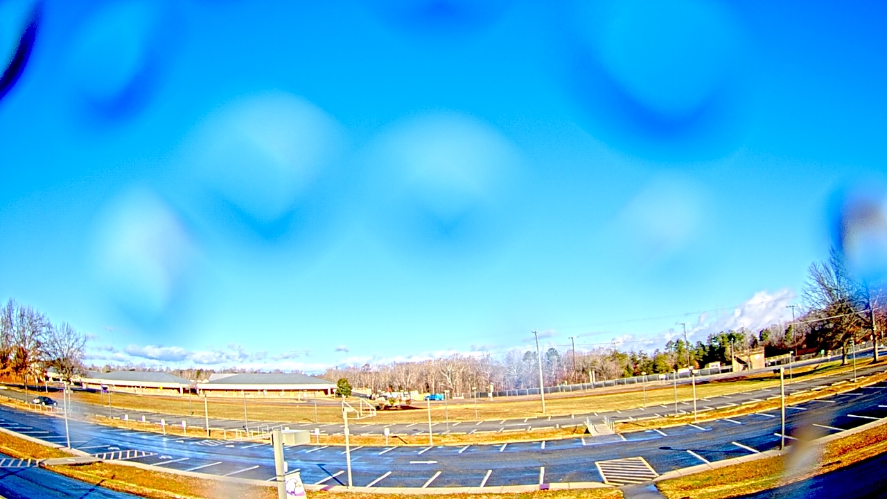 Thumbnail for current weather camera view from Prince Edward MS in Farmville, Virginia