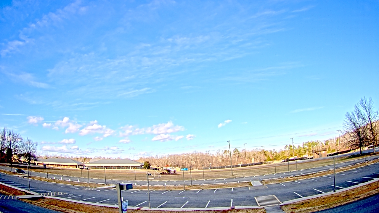 Thumbnail for current weather camera view from Prince Edward MS in Farmville, Virginia