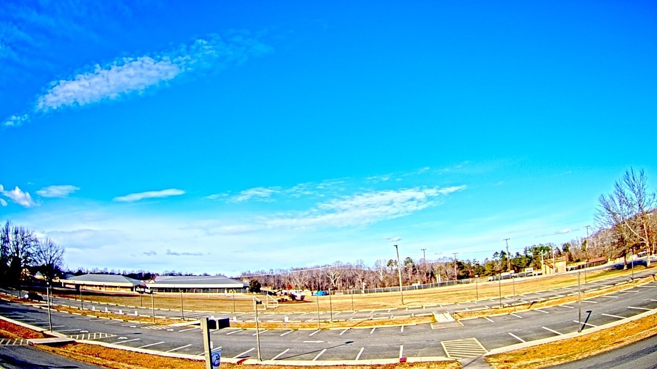 Thumbnail for current weather camera view from Prince Edward MS in Farmville, Virginia