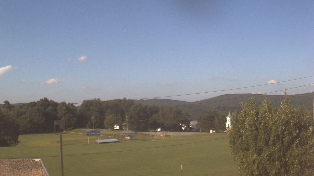 Thumbnail for current weather camera view from Forest City Regional Jr Sr HS in Forest City, Pennsylvania