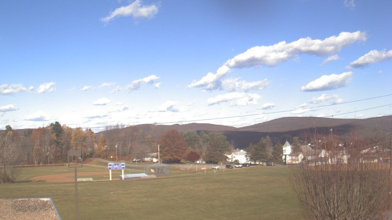 Thumbnail for current weather camera view from Forest City Regional Jr Sr HS in Forest City, Pennsylvania