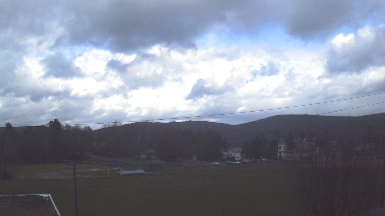 Thumbnail for current weather camera view from Forest City Regional Jr Sr HS in Forest City, Pennsylvania
