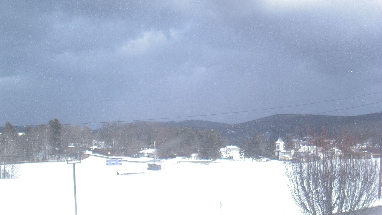 Thumbnail for current weather camera view from Forest City Regional Jr Sr HS in Forest City, Pennsylvania