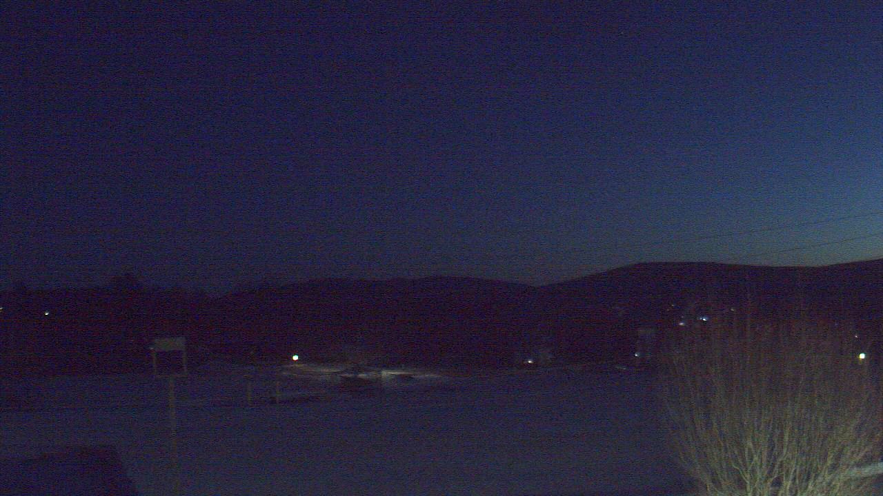 Thumbnail for current weather camera view from Forest City Regional Jr Sr HS in Forest City, Pennsylvania