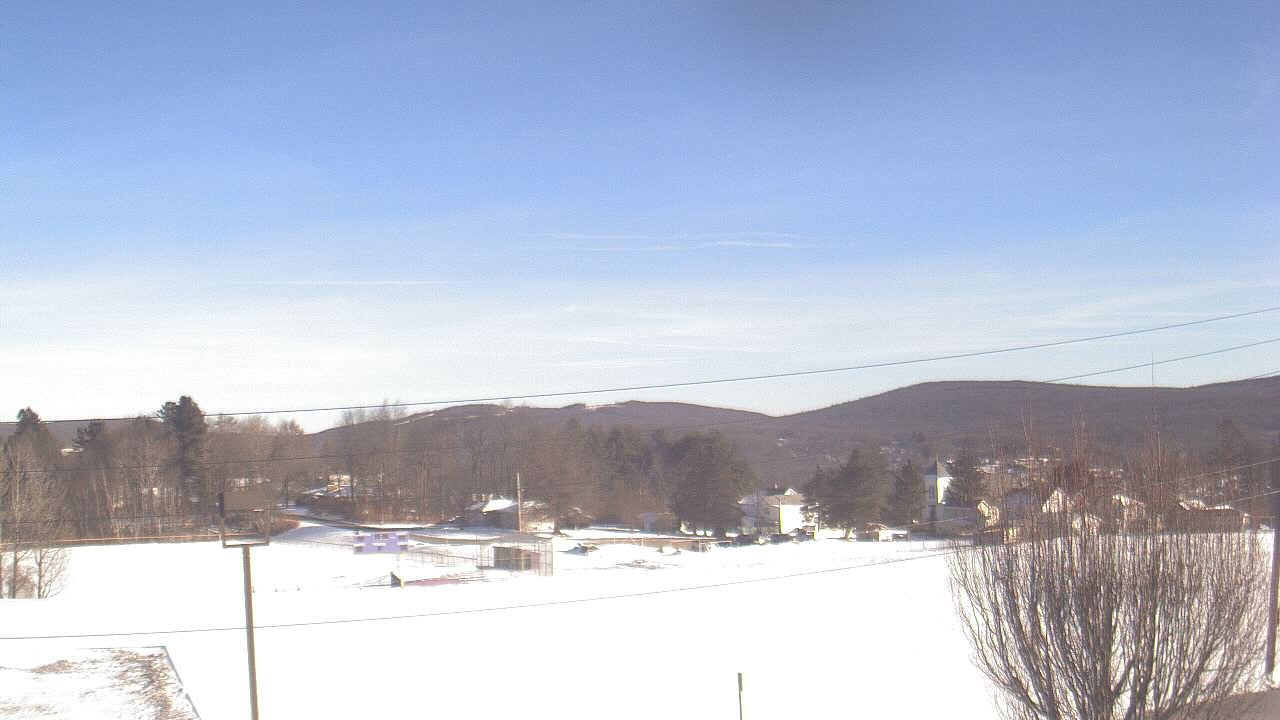 Thumbnail for current weather camera view from Forest City Regional Jr Sr HS in Forest City, Pennsylvania