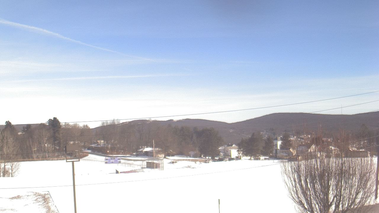 Thumbnail for current weather camera view from Forest City Regional Jr Sr HS in Forest City, Pennsylvania