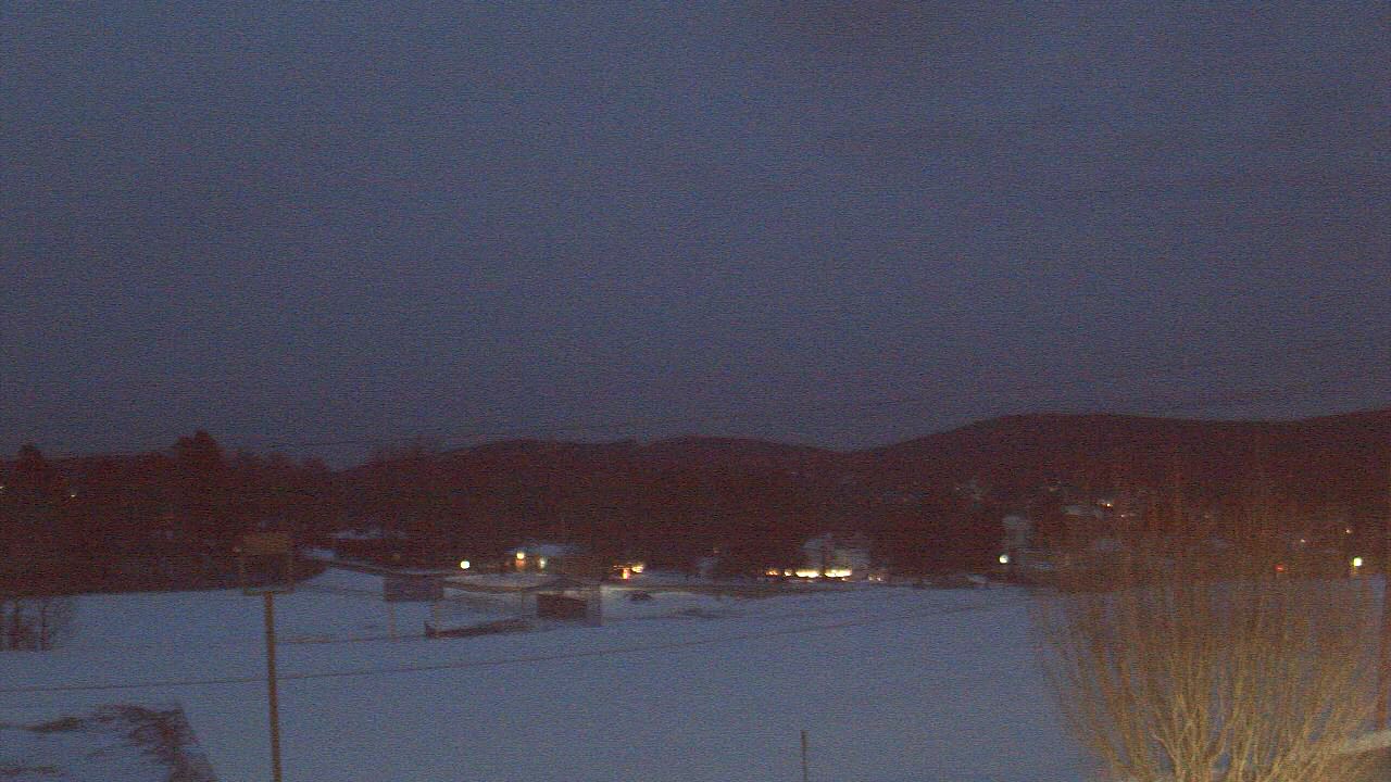 Thumbnail for current weather camera view from Forest City Regional Jr Sr HS in Forest City, Pennsylvania