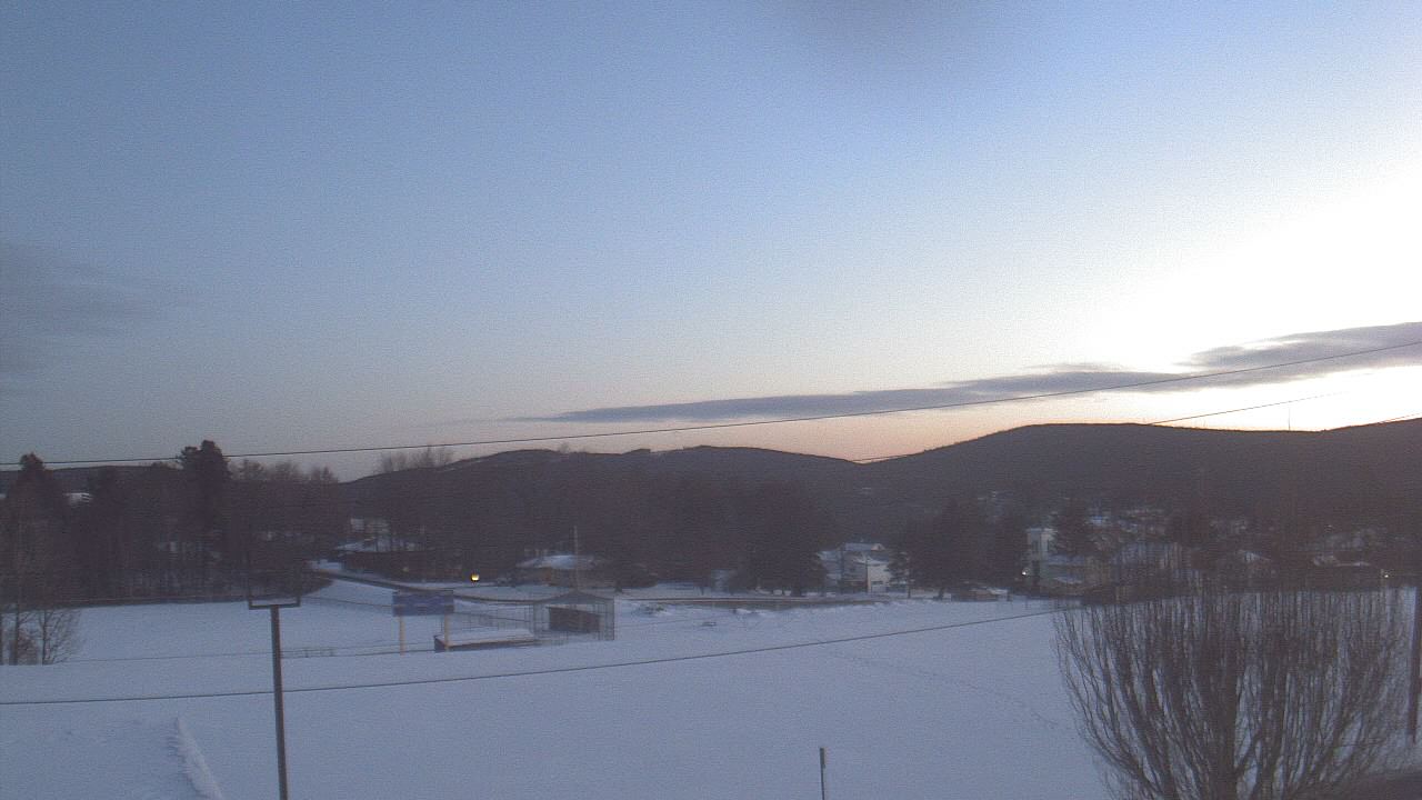Thumbnail for current weather camera view from Forest City Regional Jr Sr HS in Forest City, Pennsylvania