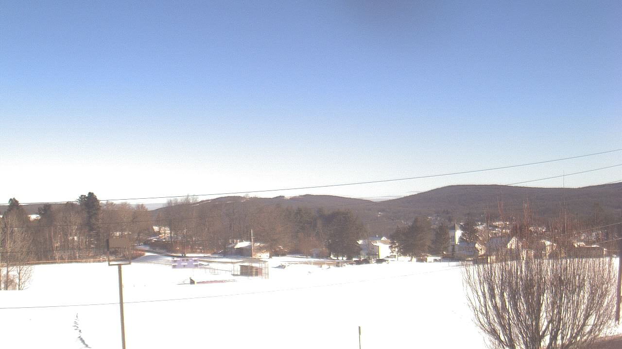 Thumbnail for current weather camera view from Forest City Regional Jr Sr HS in Forest City, Pennsylvania