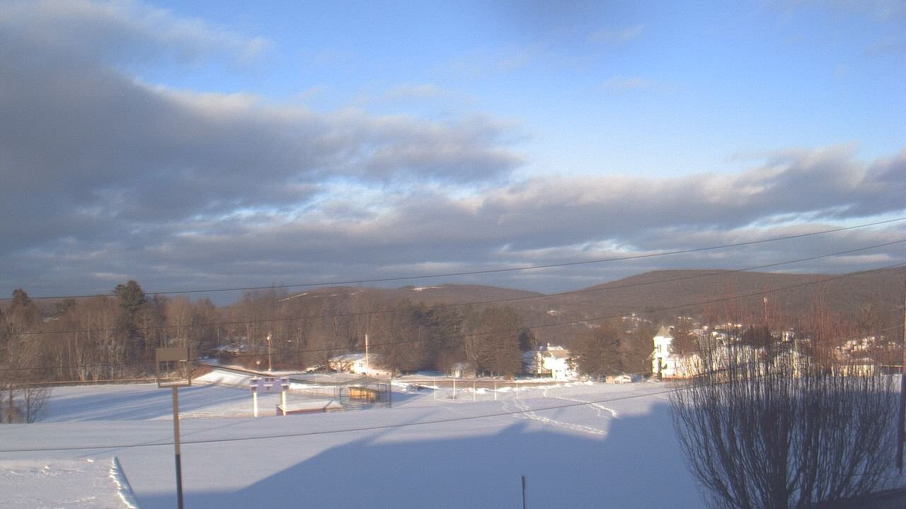Thumbnail for current weather camera view from Forest City Regional Jr Sr HS in Forest City, Pennsylvania