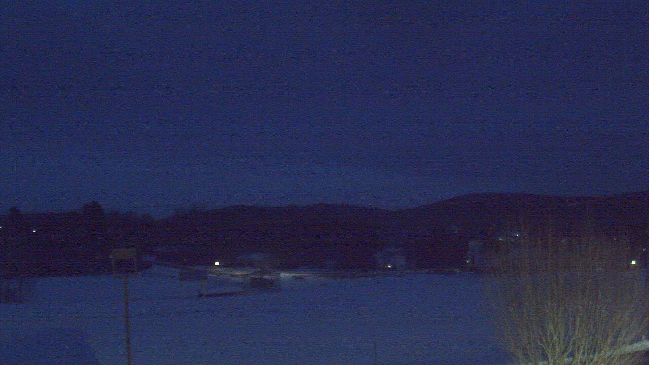 Thumbnail for current weather camera view from Forest City Regional Jr Sr HS in Forest City, Pennsylvania