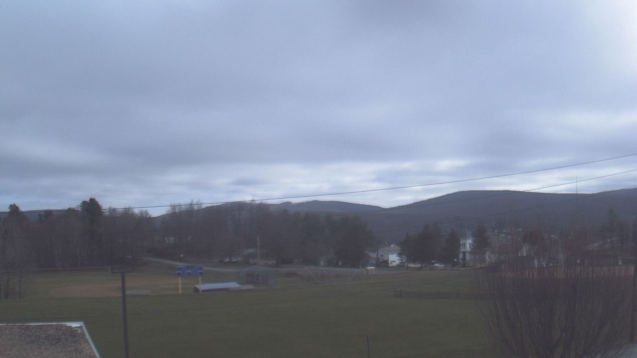 Thumbnail for current weather camera view from Forest City Regional Jr Sr HS in Forest City, Pennsylvania