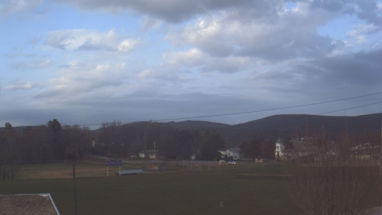 Thumbnail for current weather camera view from Forest City Regional Jr Sr HS in Forest City, Pennsylvania