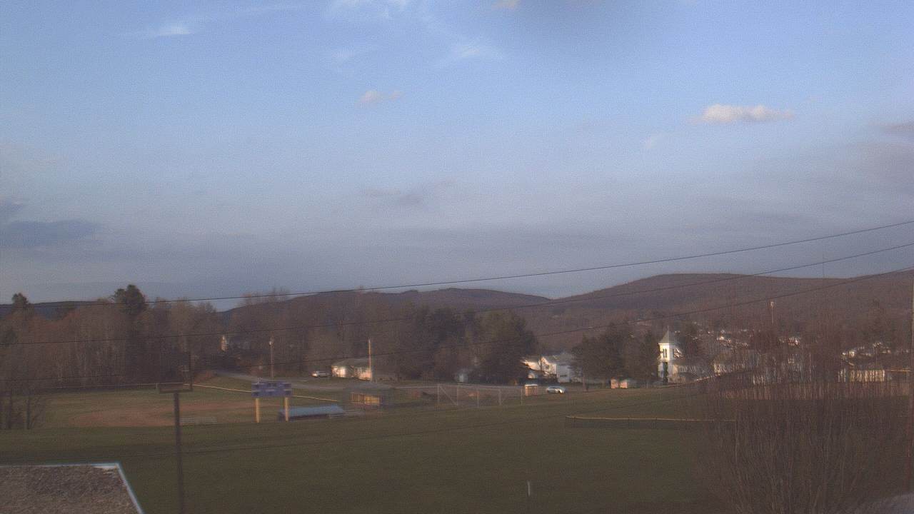Thumbnail for current weather camera view from Forest City Regional Jr Sr HS in Forest City, Pennsylvania