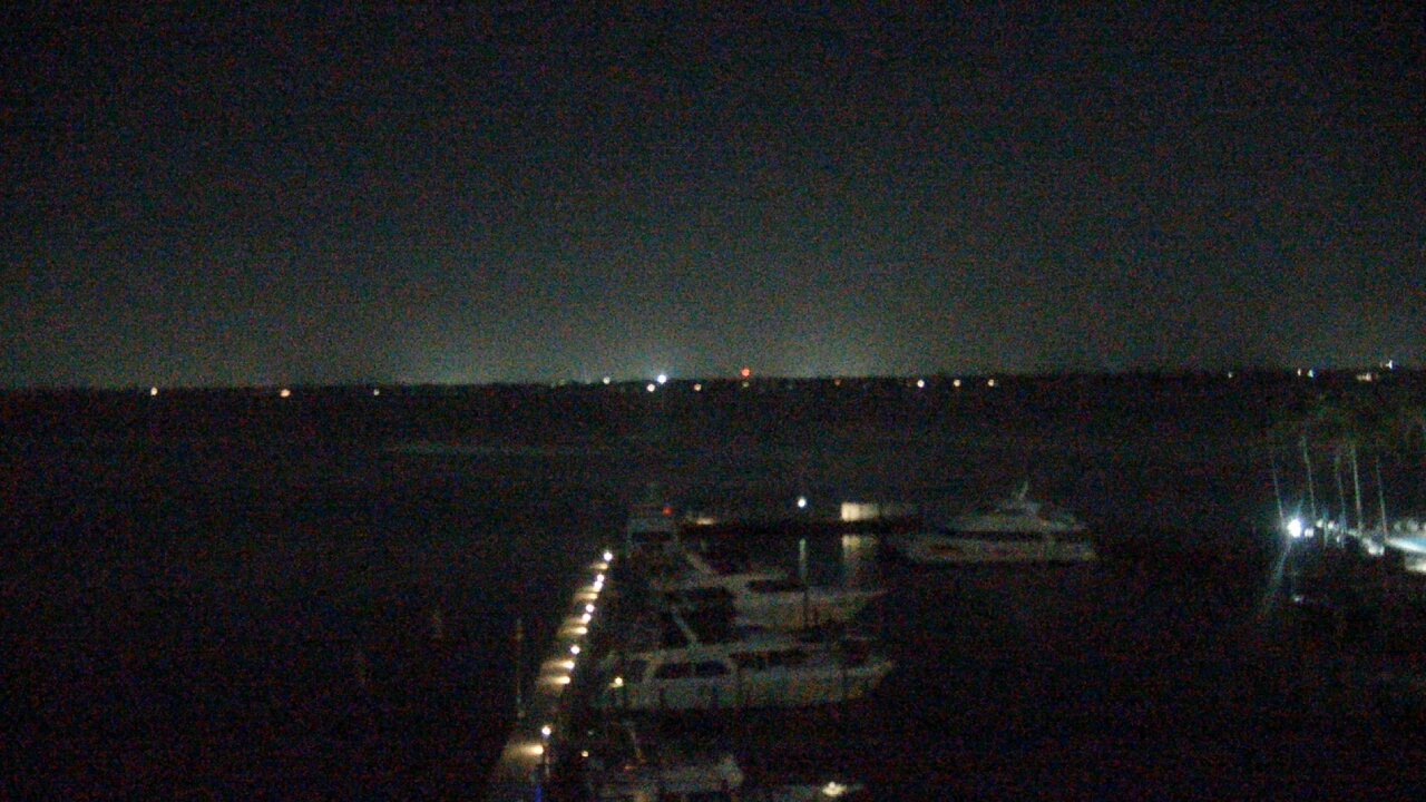 Thumbnail for current weather camera view from Pinchers Marina at Edison Ford in Fort Myers, Florida