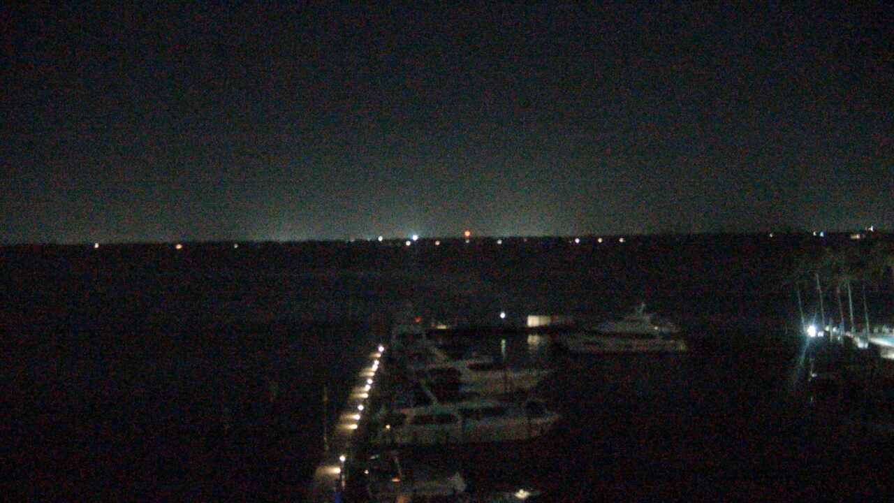 Thumbnail for current weather camera view from Pinchers Marina at Edison Ford in Fort Myers, Florida
