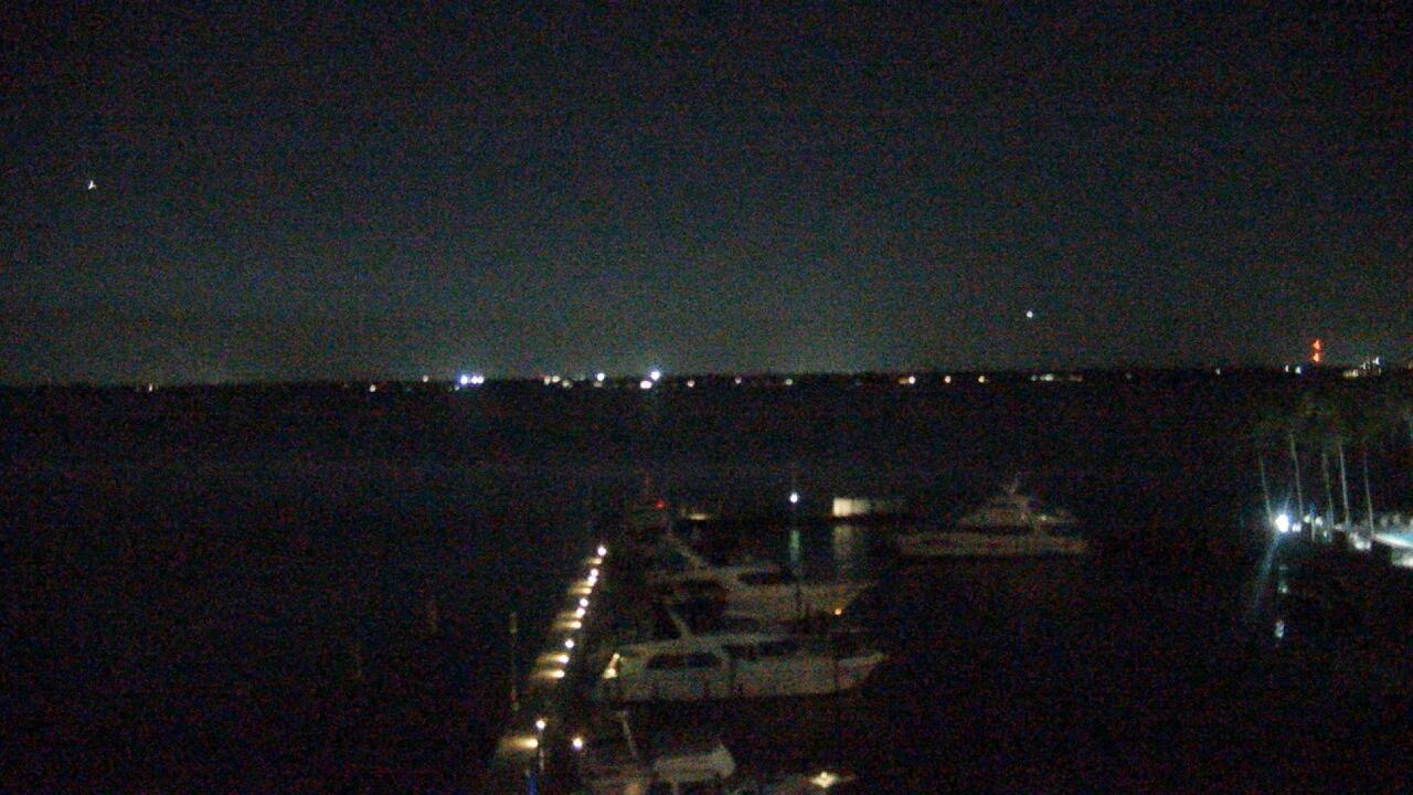 Thumbnail for current weather camera view from Pinchers Marina at Edison Ford in Fort Myers, Florida