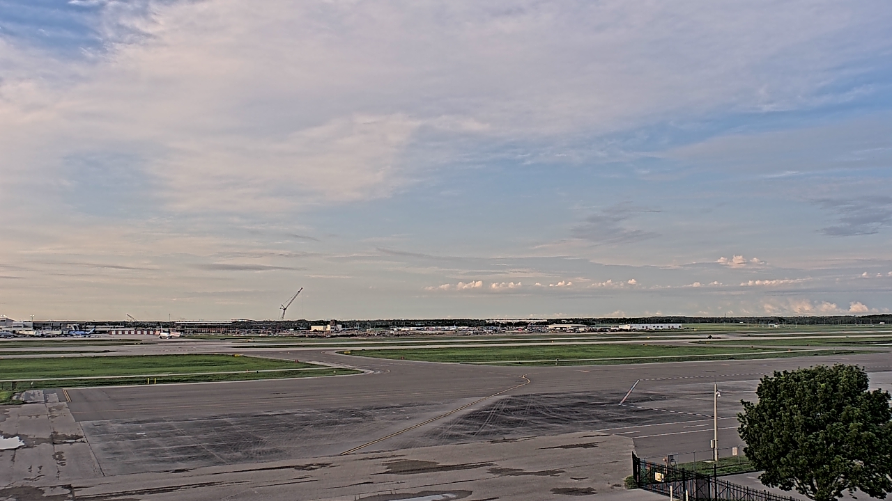 Thumbnail for current weather camera view from PrivateSky (R) Aviation Services Inc. in Fort Myers, Florida