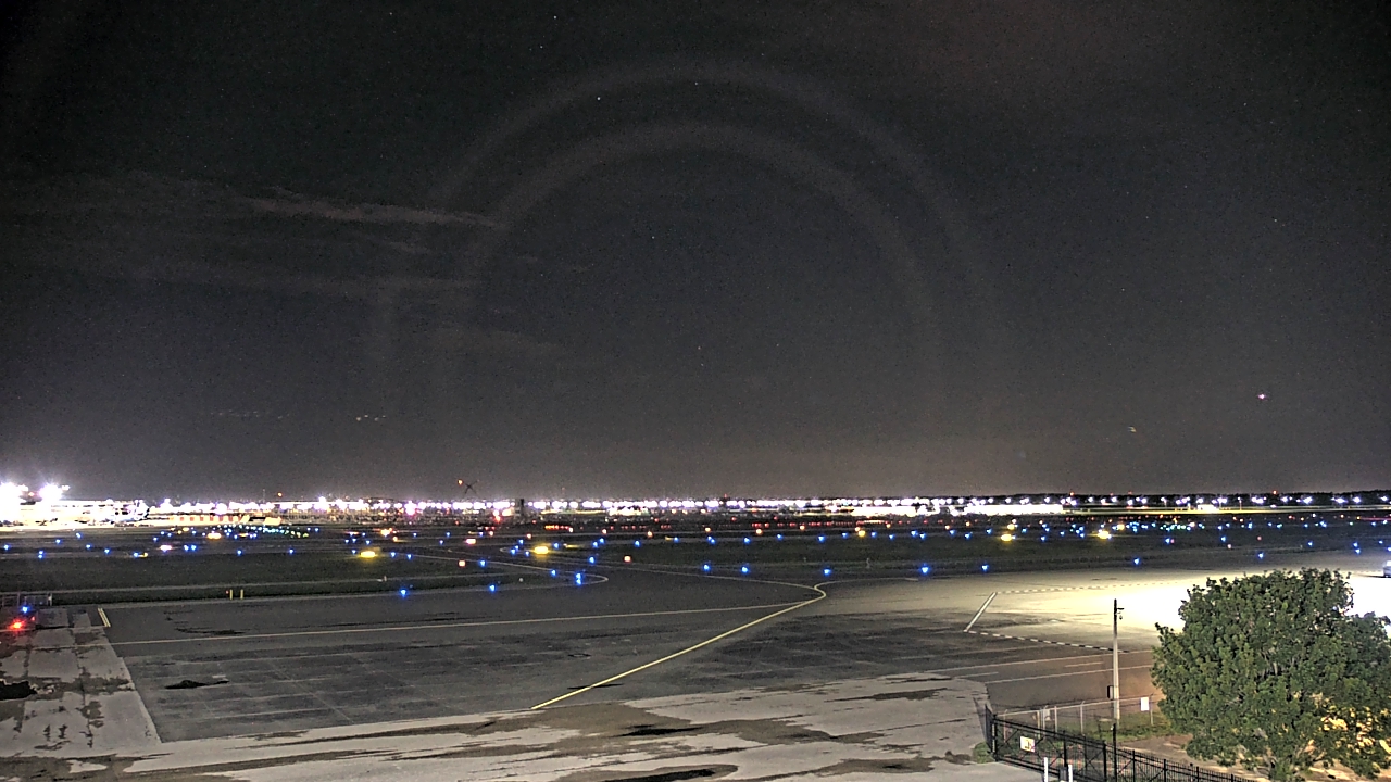 Thumbnail for current weather camera view from PrivateSky (R) Aviation Services Inc. in Fort Myers, Florida