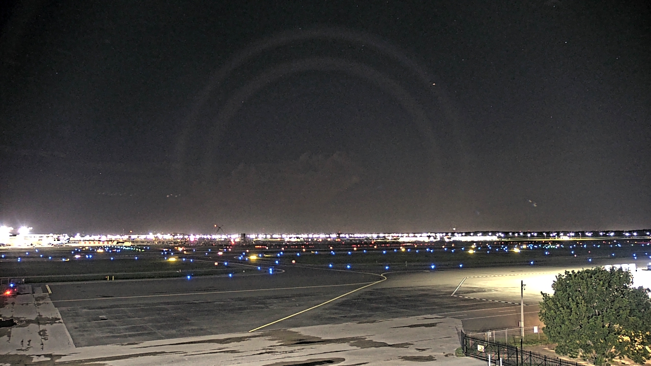 Thumbnail for current weather camera view from PrivateSky (R) Aviation Services Inc. in Fort Myers, Florida