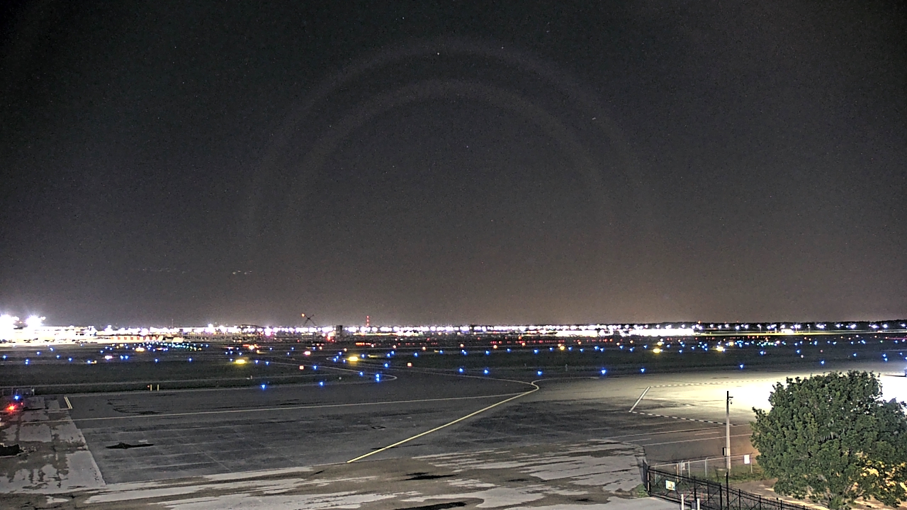 Thumbnail for current weather camera view from PrivateSky (R) Aviation Services Inc. in Fort Myers, Florida