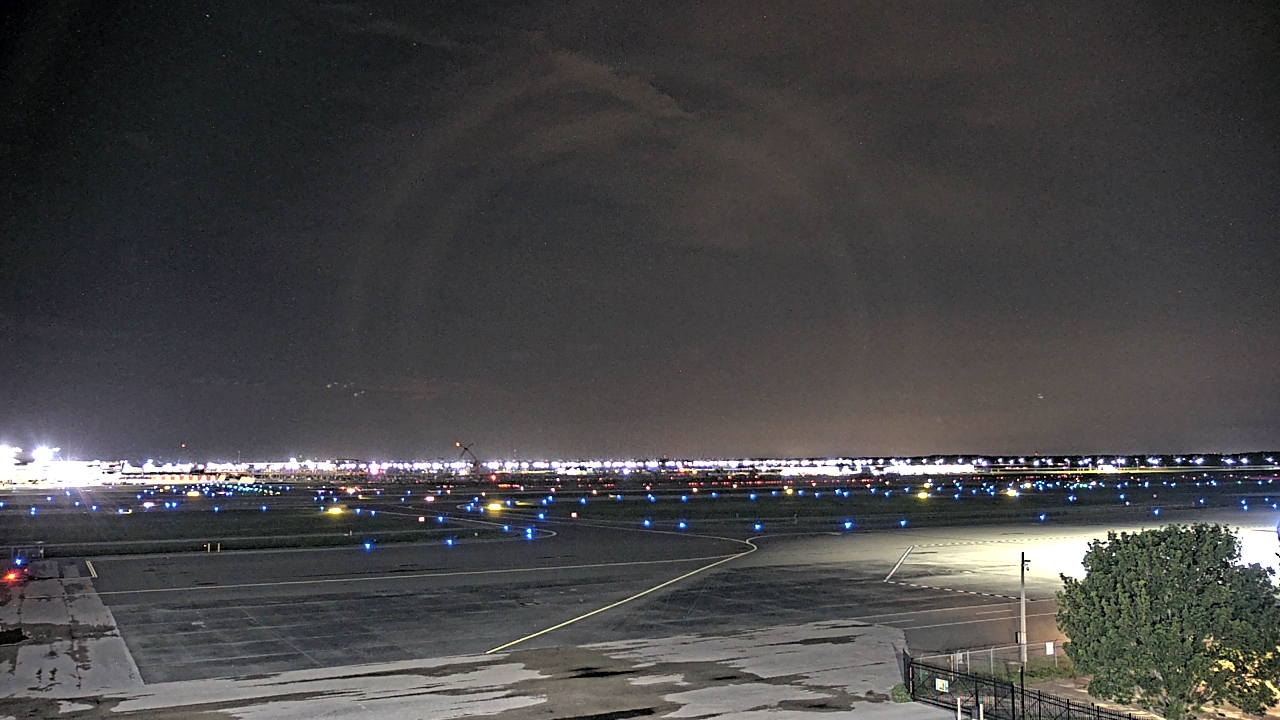 Thumbnail for current weather camera view from PrivateSky (R) Aviation Services Inc. in Fort Myers, Florida