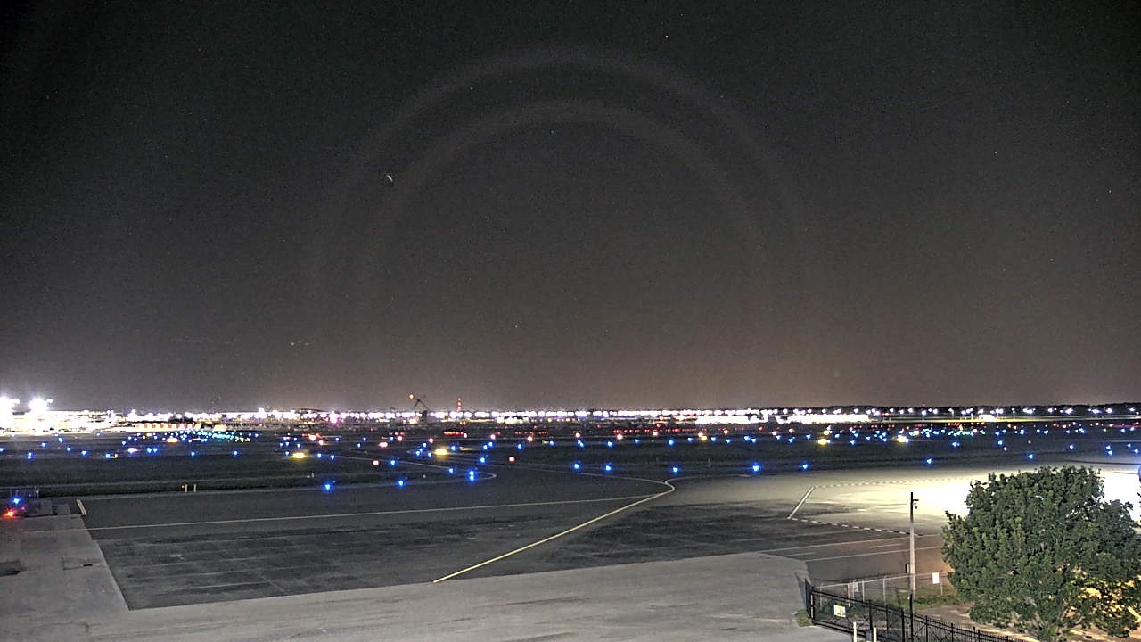 Thumbnail for current weather camera view from PrivateSky (R) Aviation Services Inc. in Fort Myers, Florida