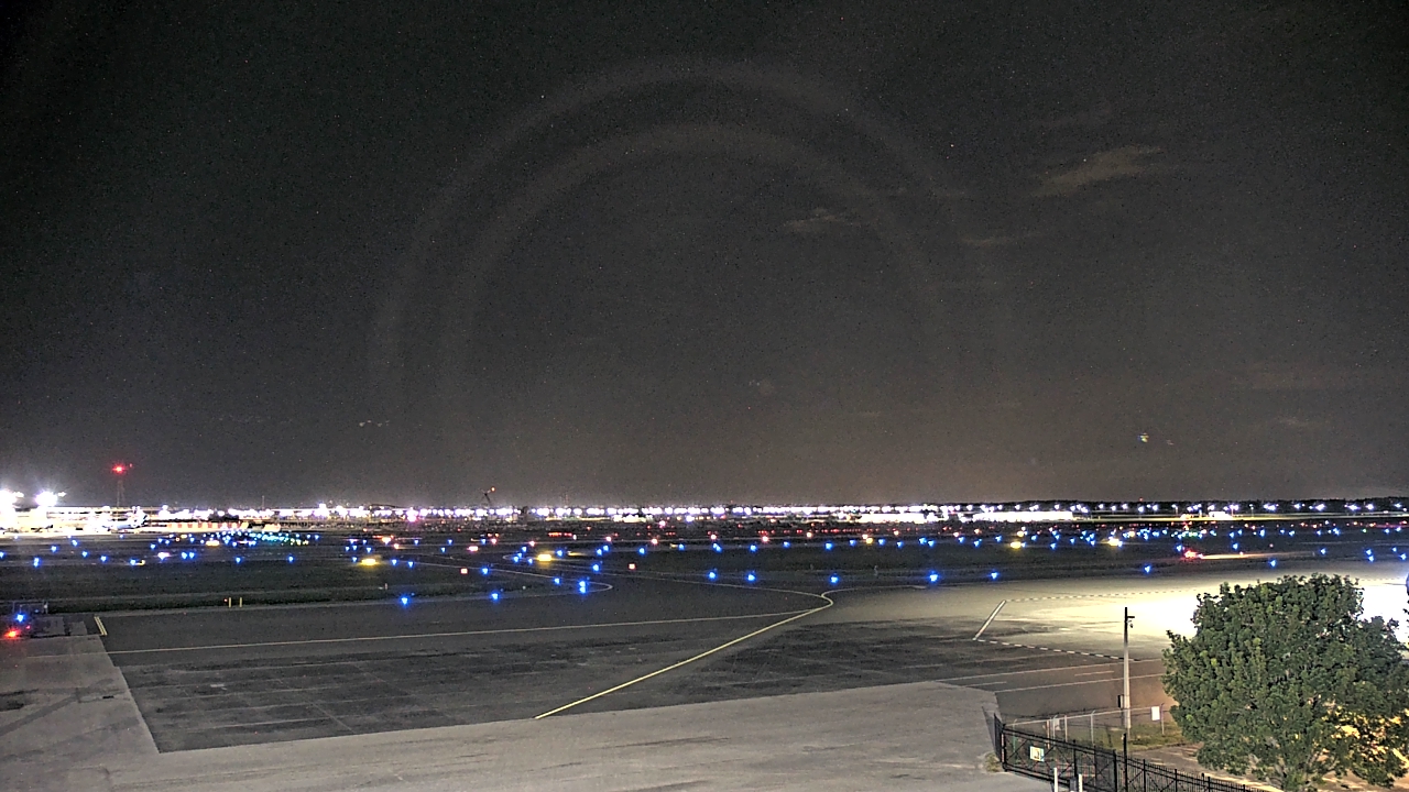 Thumbnail for current weather camera view from PrivateSky (R) Aviation Services Inc. in Fort Myers, Florida