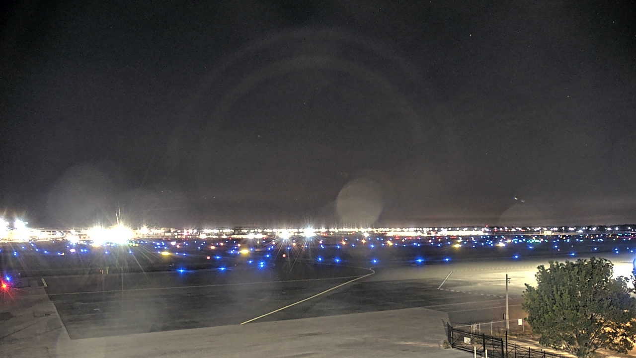 Thumbnail for current weather camera view from PrivateSky (R) Aviation Services Inc. in Fort Myers, Florida