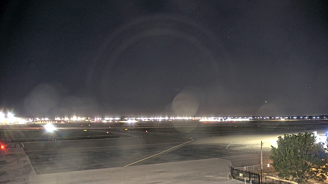 Thumbnail for current weather camera view from PrivateSky (R) Aviation Services Inc. in Fort Myers, Florida