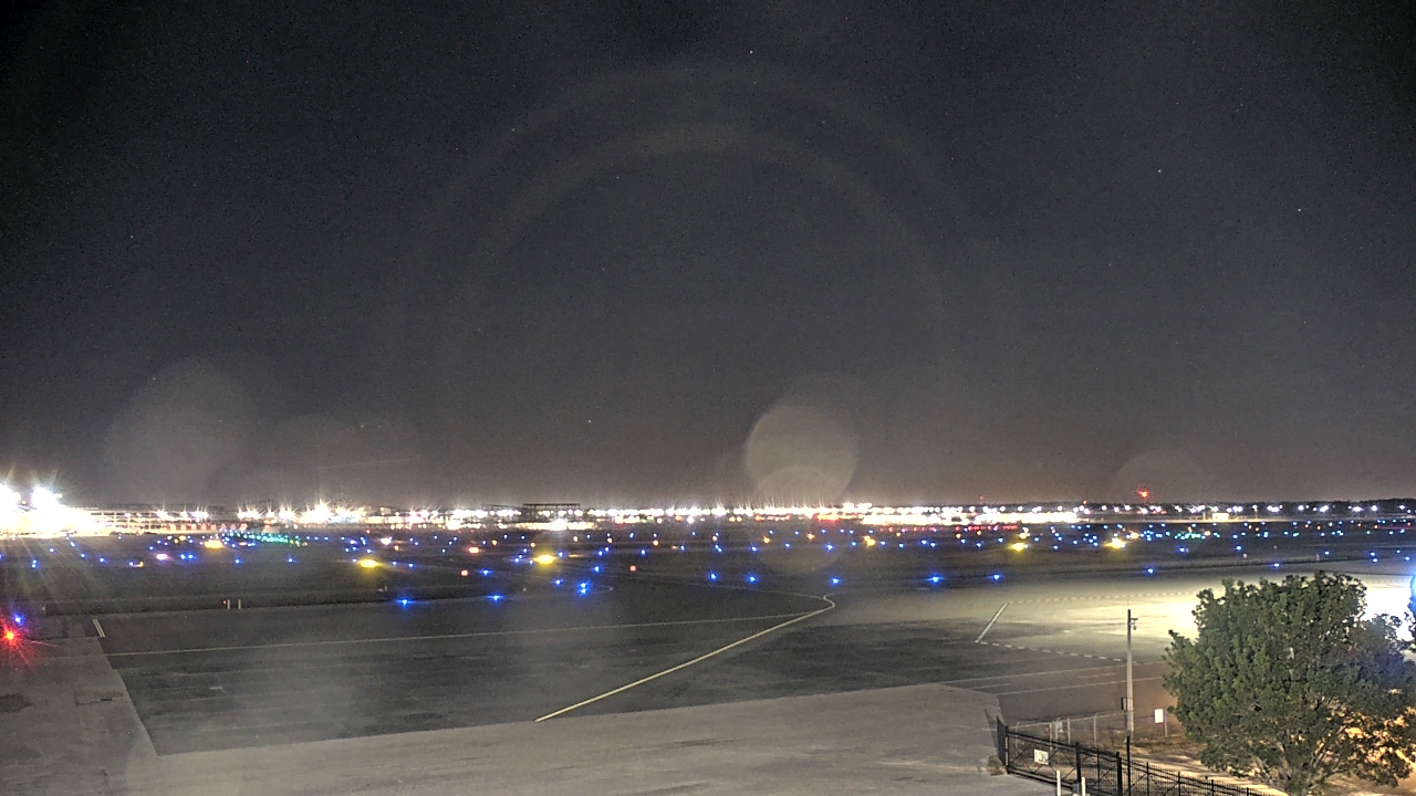 Thumbnail for current weather camera view from PrivateSky (R) Aviation Services Inc. in Fort Myers, Florida