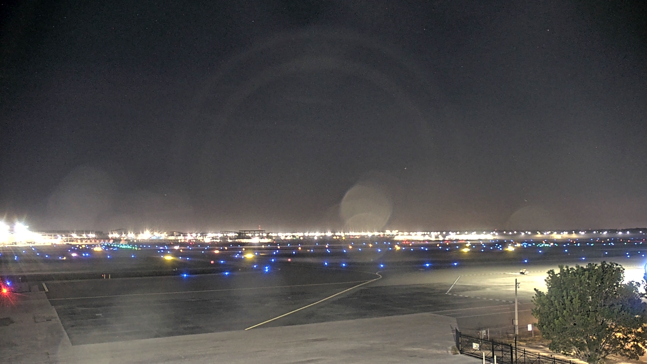 Thumbnail for current weather camera view from PrivateSky (R) Aviation Services Inc. in Fort Myers, Florida