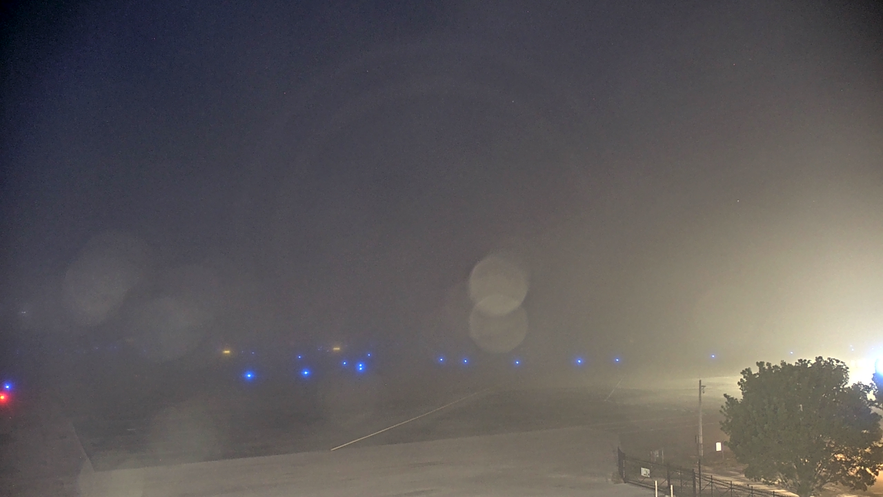 Thumbnail for current weather camera view from PrivateSky (R) Aviation Services Inc. in Fort Myers, Florida