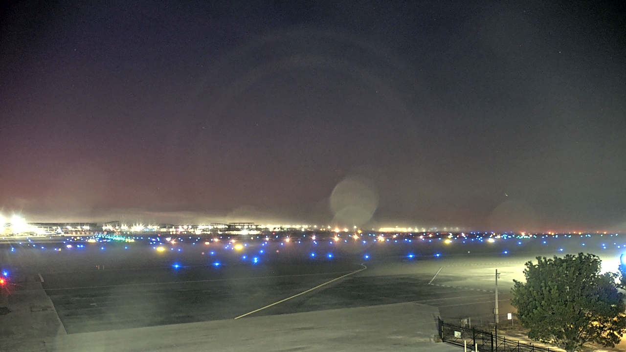 Thumbnail for current weather camera view from PrivateSky (R) Aviation Services Inc. in Fort Myers, Florida