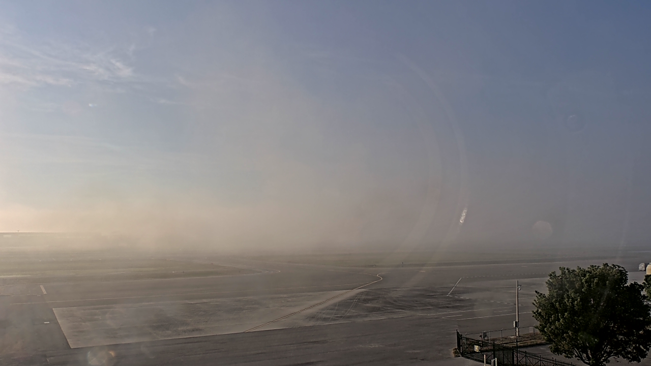 Thumbnail for current weather camera view from PrivateSky (R) Aviation Services Inc. in Fort Myers, Florida