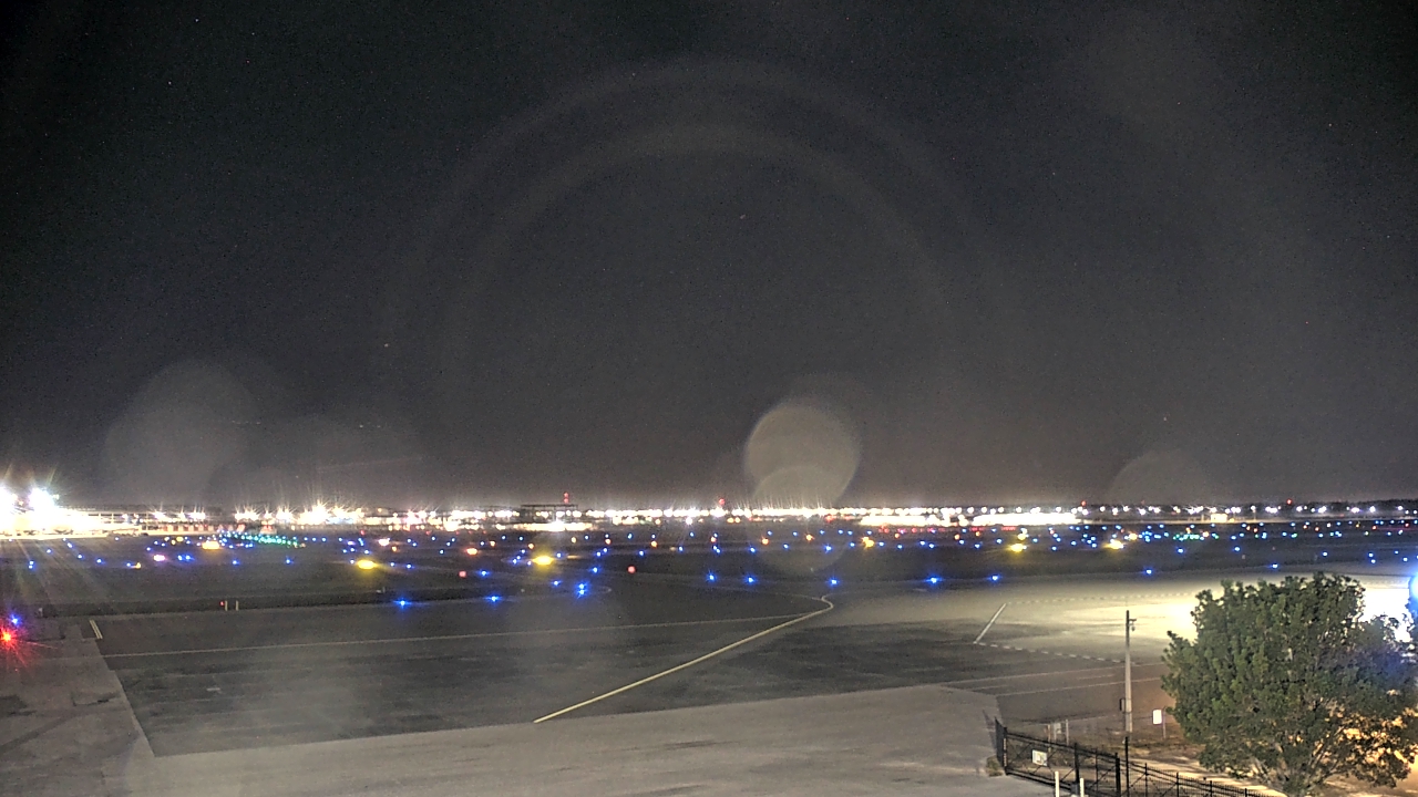 Thumbnail for current weather camera view from PrivateSky (R) Aviation Services Inc. in Fort Myers, Florida