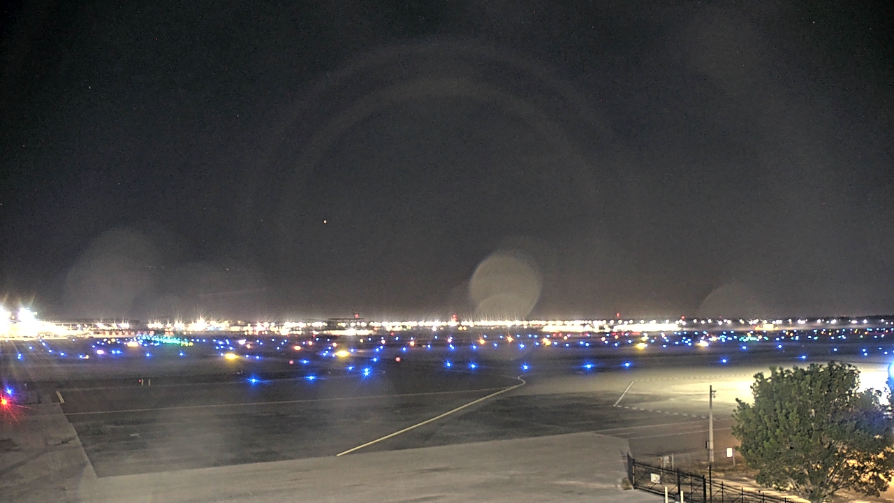 Thumbnail for current weather camera view from PrivateSky (R) Aviation Services Inc. in Fort Myers, Florida