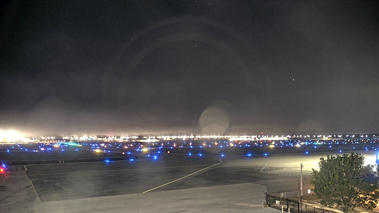 Thumbnail for current weather camera view from PrivateSky (R) Aviation Services Inc. in Fort Myers, Florida