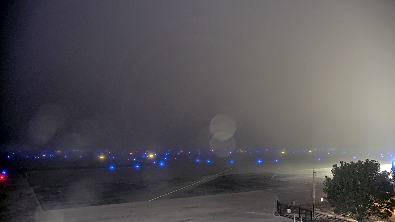 Thumbnail for current weather camera view from PrivateSky (R) Aviation Services Inc. in Fort Myers, Florida