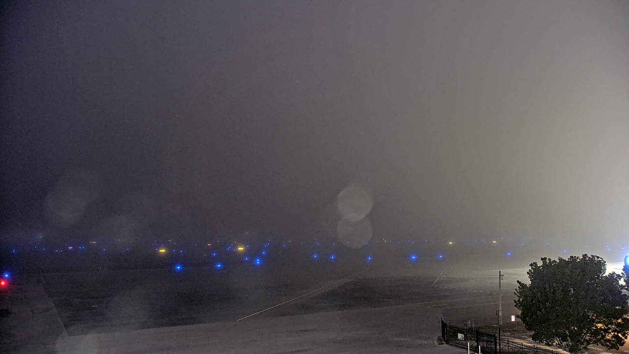 Thumbnail for current weather camera view from PrivateSky (R) Aviation Services Inc. in Fort Myers, Florida