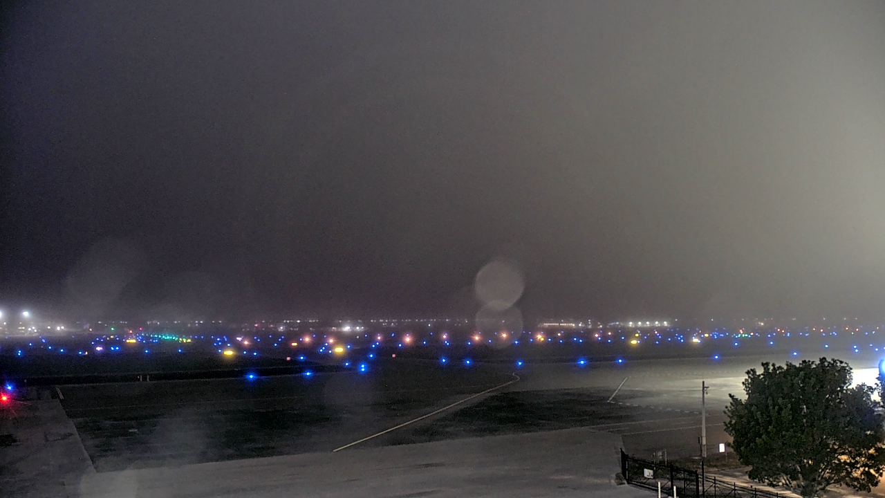 Thumbnail for current weather camera view from PrivateSky (R) Aviation Services Inc. in Fort Myers, Florida