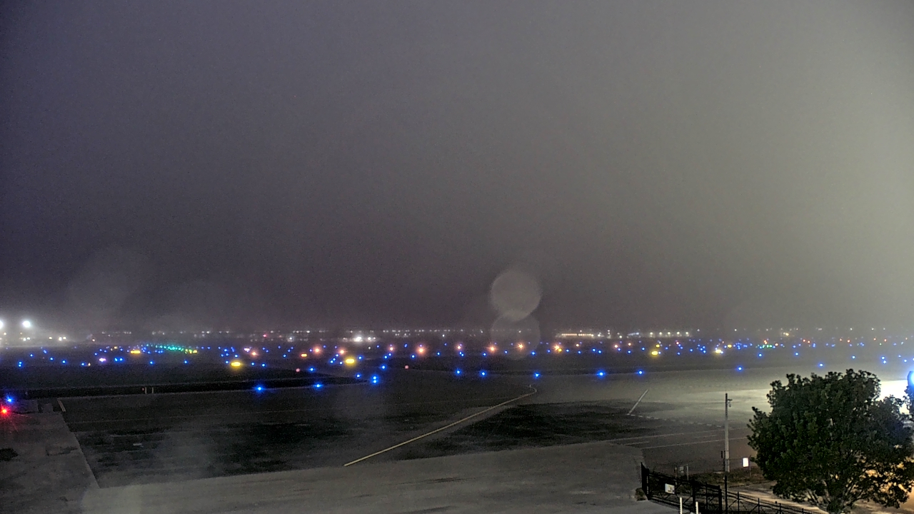 Thumbnail for current weather camera view from PrivateSky (R) Aviation Services Inc. in Fort Myers, Florida