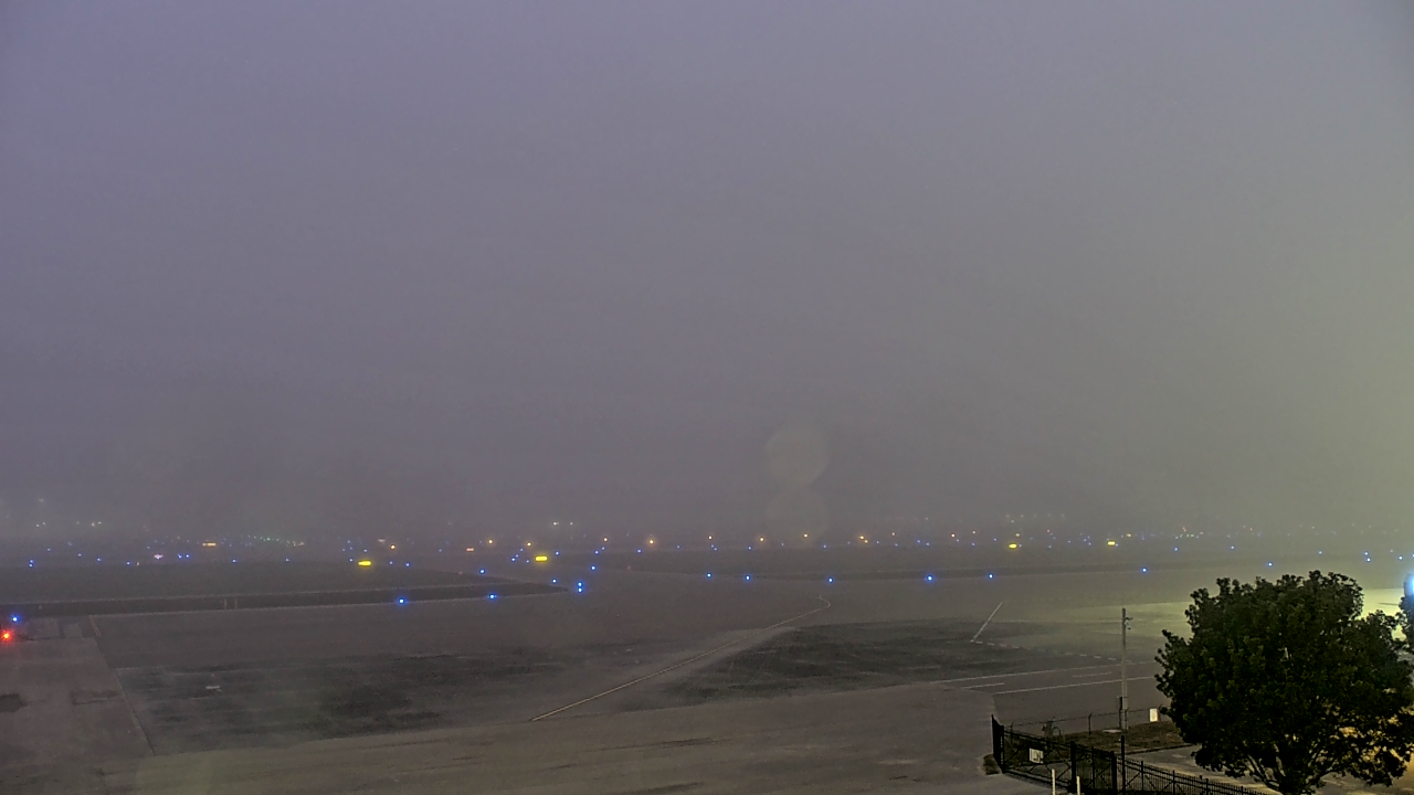 Thumbnail for current weather camera view from PrivateSky (R) Aviation Services Inc. in Fort Myers, Florida