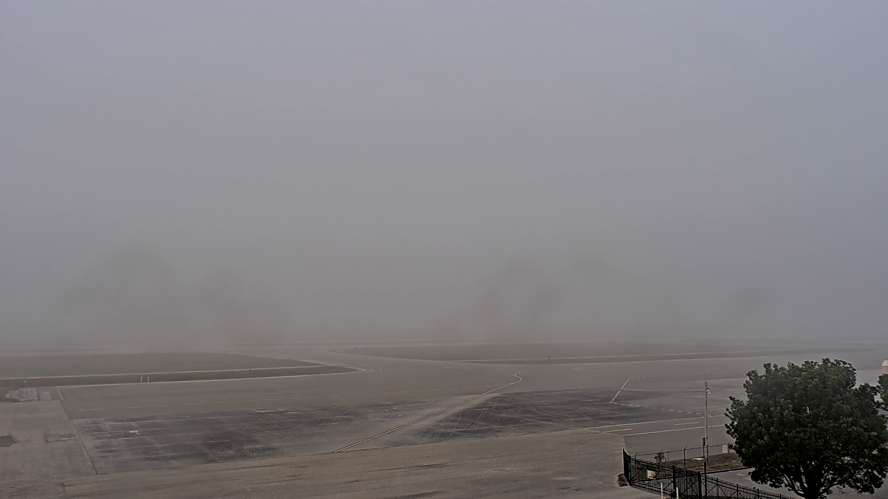 Thumbnail for current weather camera view from PrivateSky (R) Aviation Services Inc. in Fort Myers, Florida