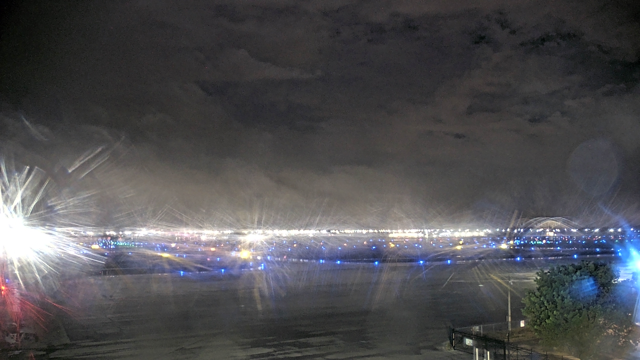 Thumbnail for current weather camera view from PrivateSky (R) Aviation Services Inc. in Fort Myers, Florida