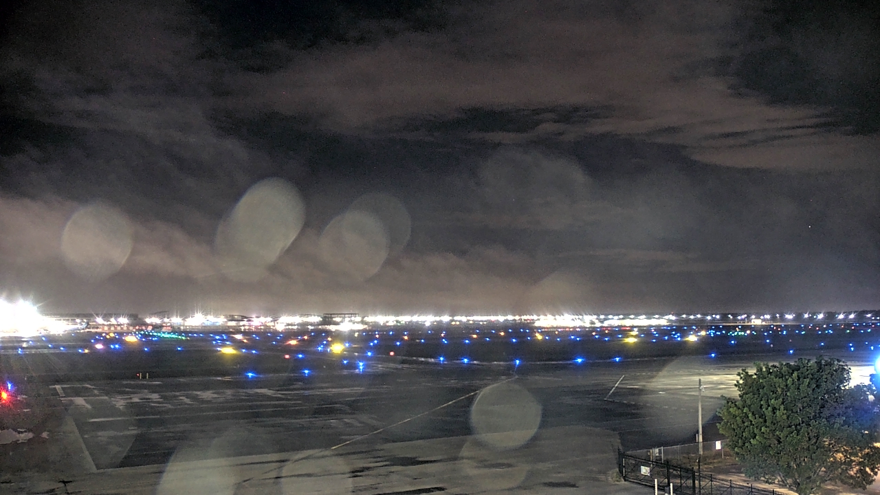 Thumbnail for current weather camera view from PrivateSky (R) Aviation Services Inc. in Fort Myers, Florida