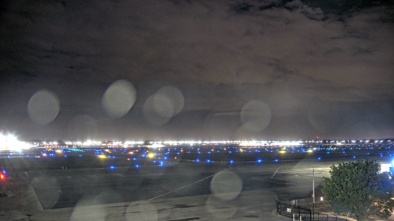 Thumbnail for current weather camera view from PrivateSky (R) Aviation Services Inc. in Fort Myers, Florida