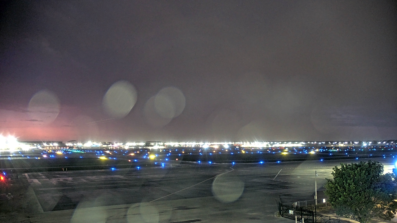 Thumbnail for current weather camera view from PrivateSky (R) Aviation Services Inc. in Fort Myers, Florida