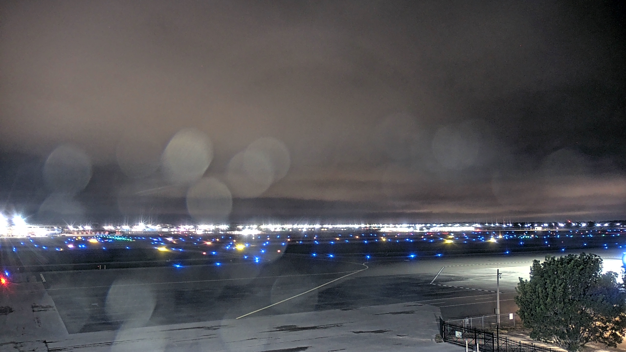 Thumbnail for current weather camera view from PrivateSky (R) Aviation Services Inc. in Fort Myers, Florida