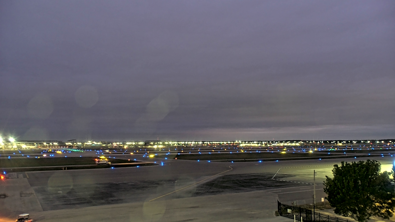 Thumbnail for current weather camera view from PrivateSky (R) Aviation Services Inc. in Fort Myers, Florida